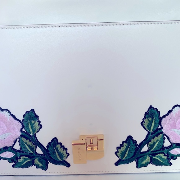 ❤️❤️SOLD❤️❤️Gucci sylvie floral dual strap bag - Picture 7 of 11